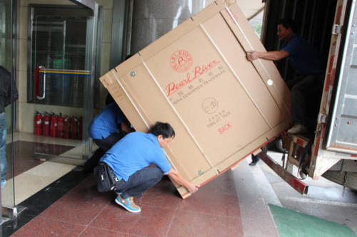 石峰钢琴贵重工艺品无忧运